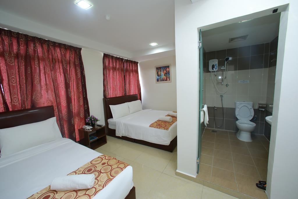 Hotel Gulshan Ампанг Экстерьер фото