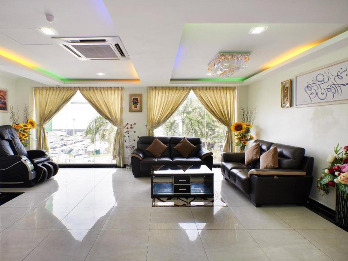 Hotel Gulshan Ампанг Экстерьер фото